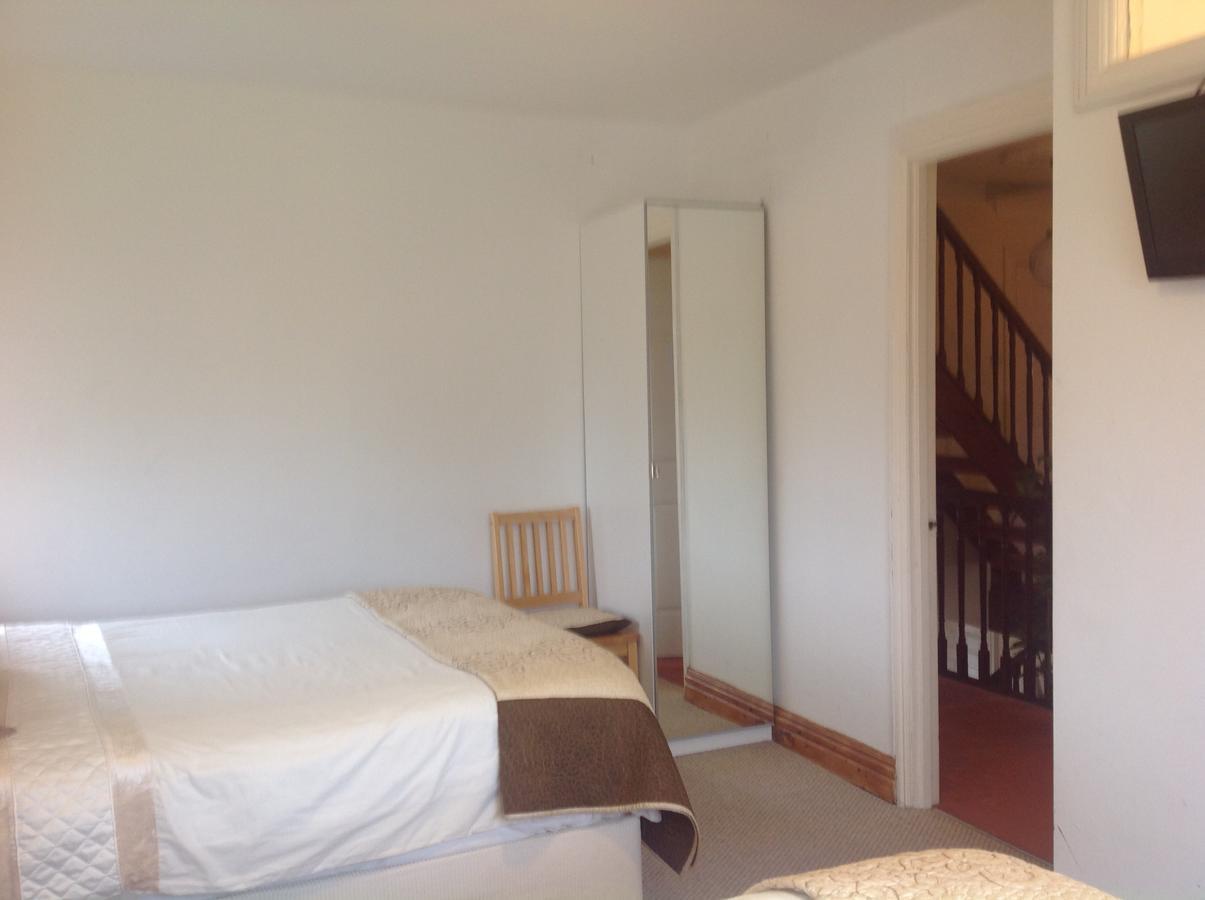 Pebble Mill Bed & Breakfast ดับลิน ภายนอก รูปภาพ